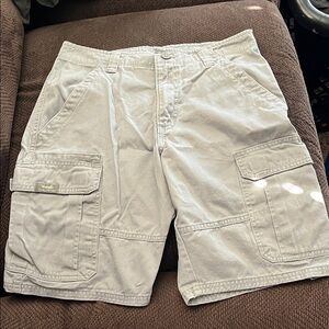 Wrangler Light Gray Cargo Shorts